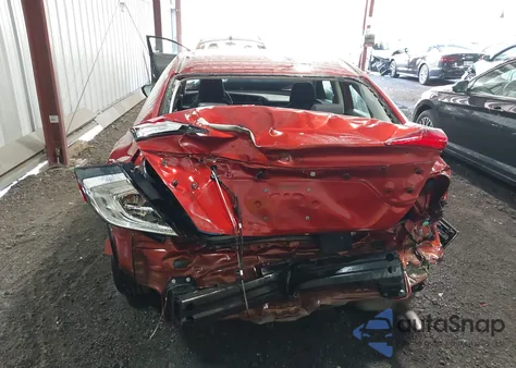 2019 Honda Civic Lx z USA, uszkodzony, nr VIN 19XFC2F61KE031681